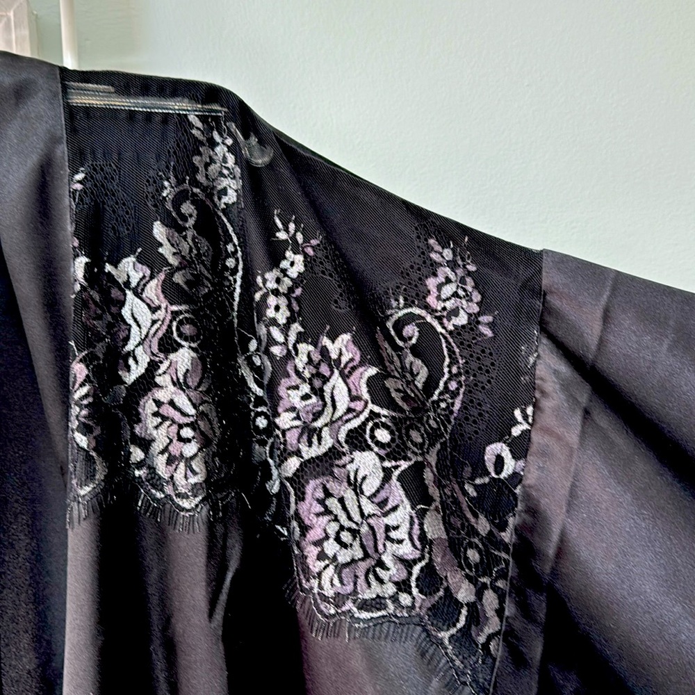 Cacique Lace Kimono Style Robe NEW